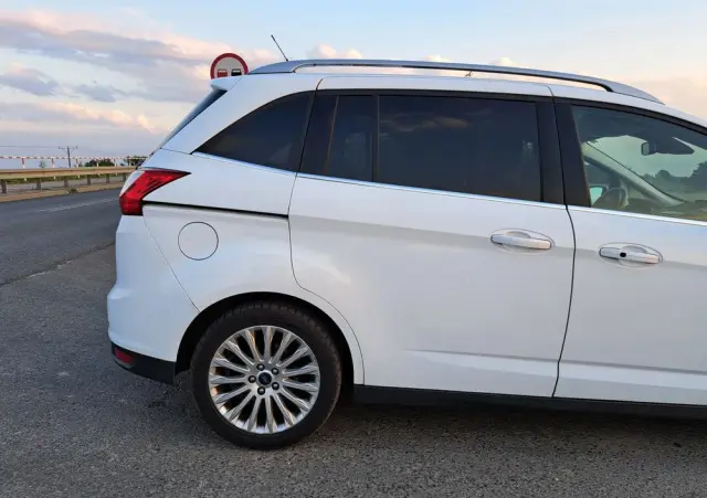 FORD Grand C-MAX 2.0 TDCi Titanium