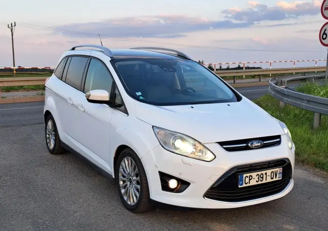 FORD Grand C-MAX 2.0 TDCi Titanium