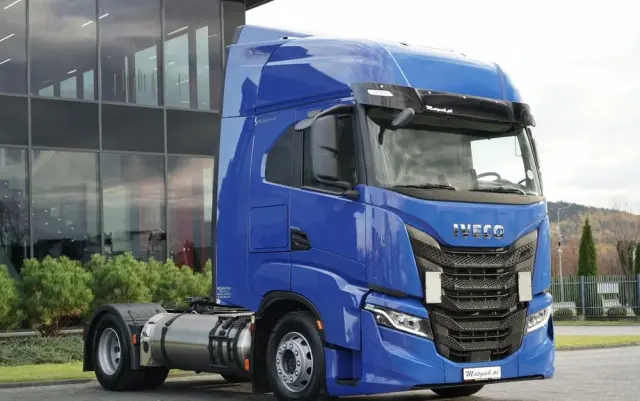 IVECO S-WAY / 460 / RETARDER /  LNG / 