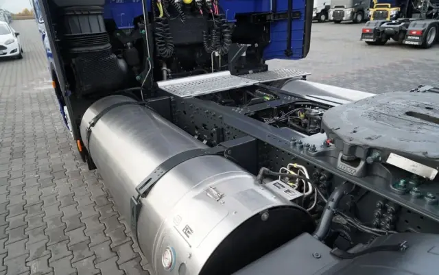 IVECO S-WAY / 460 / RETARDER /  LNG / 