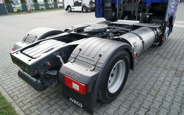 IVECO S-WAY / 460 / RETARDER /  LNG / 