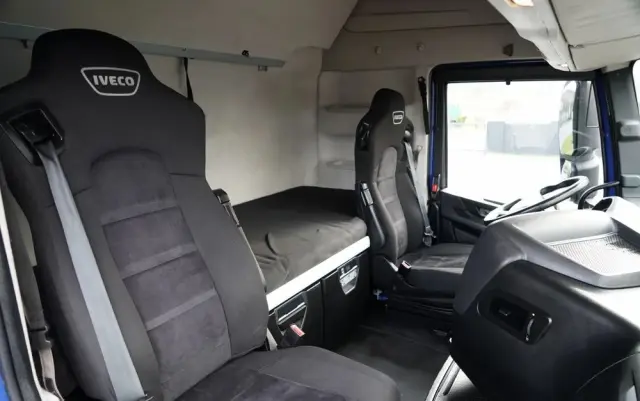 IVECO S-WAY / 460 / RETARDER /  LNG / 