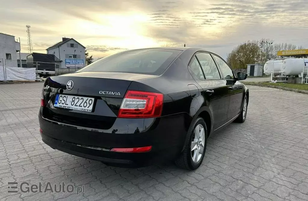 SKODA Octavia 