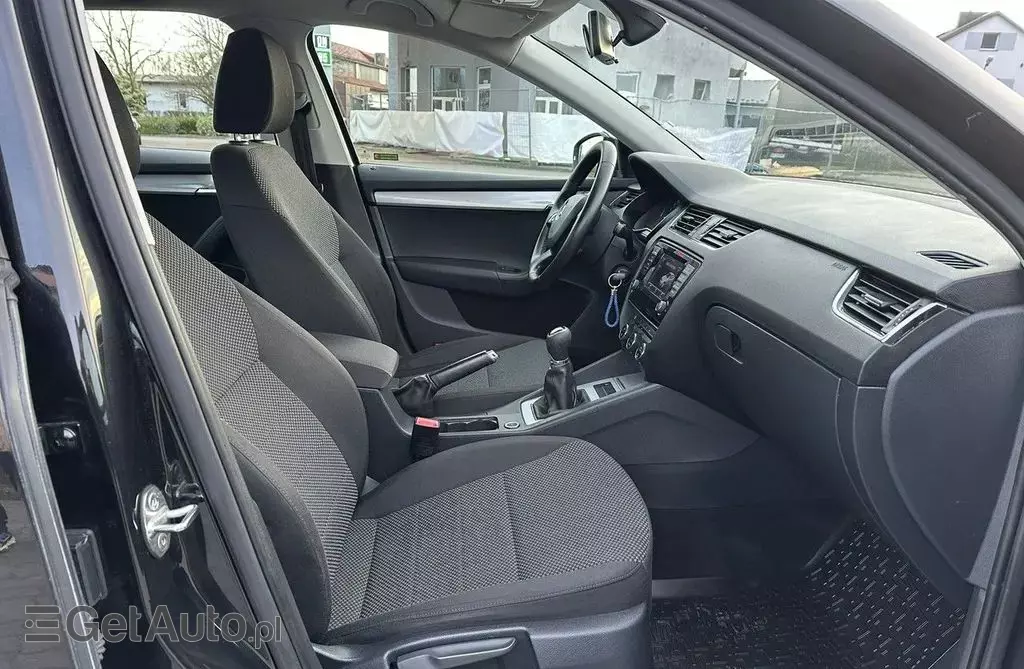 SKODA Octavia 