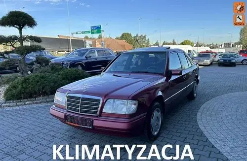 MERCEDES-BENZ 200 