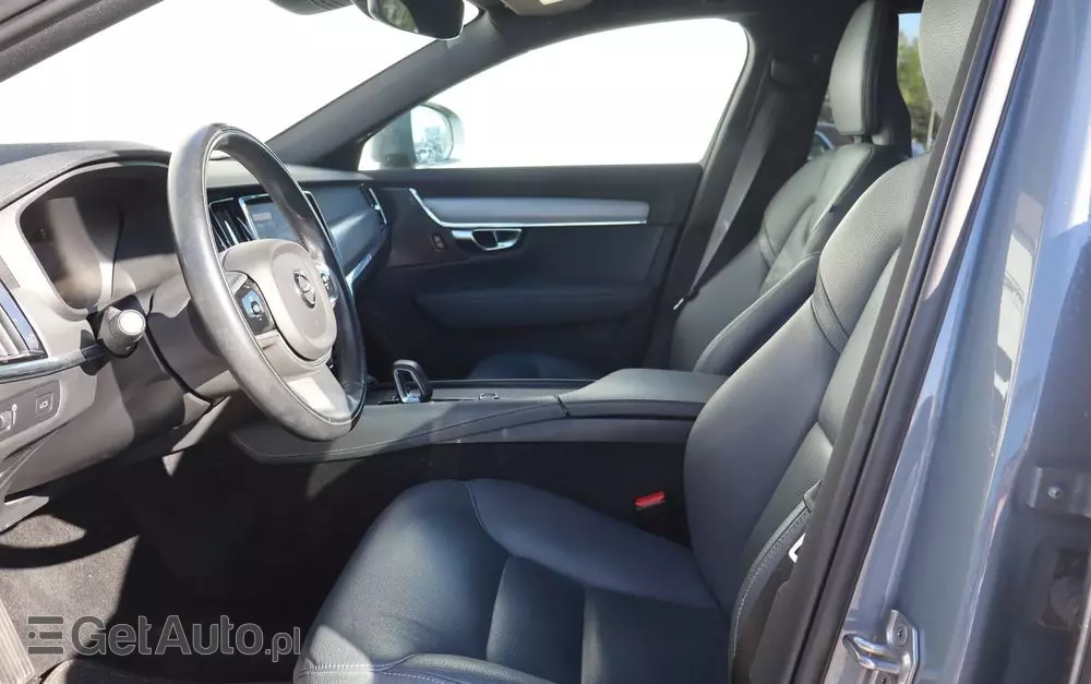 VOLVO V90 Cross Country B4 D AWD Pro