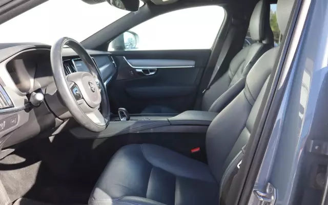 VOLVO V90 Cross Country B4 D AWD Pro