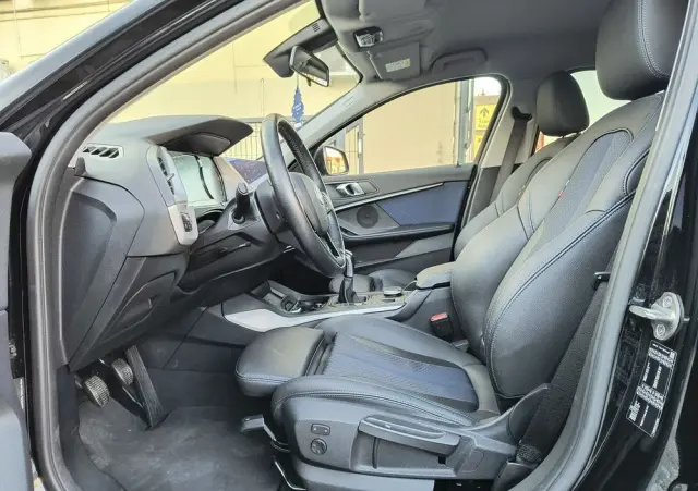 BMW Seria 1 118i Business Edition