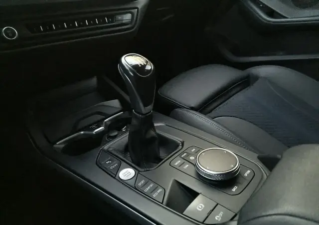 BMW Seria 1 118i Business Edition