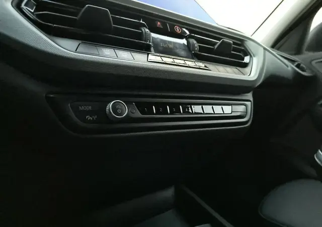 BMW Seria 1 118i Business Edition