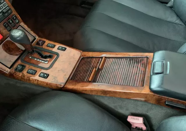 MERCEDES-BENZ SL 600 R 129 