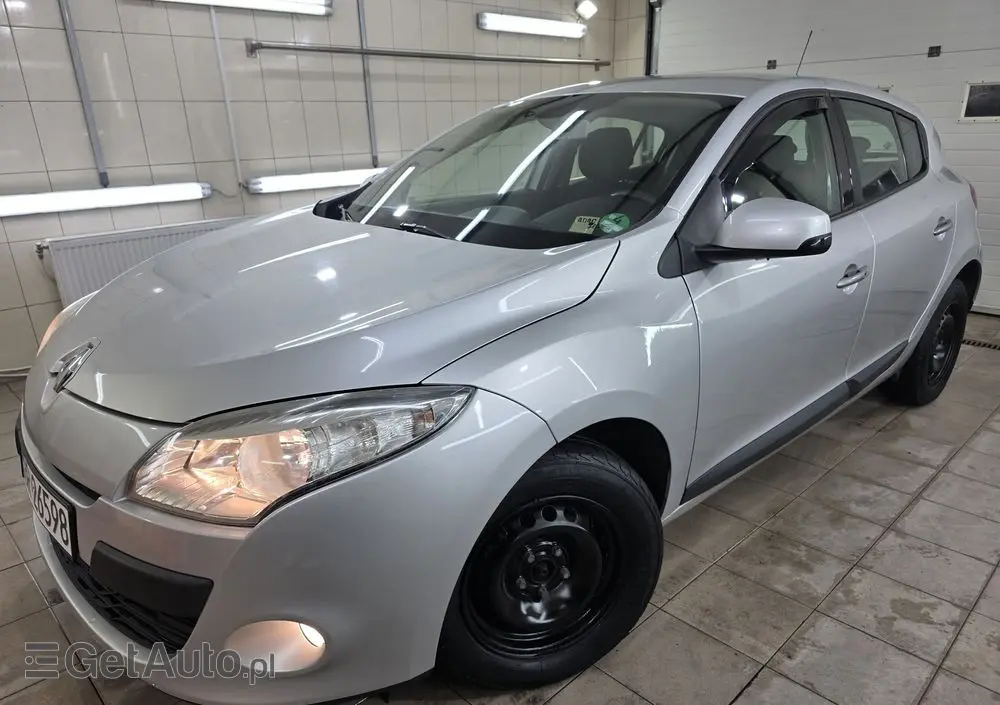 RENAULT Megane 1.6 16V 110 Dynamique