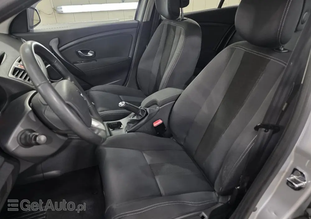 RENAULT Megane 1.6 16V 110 Dynamique