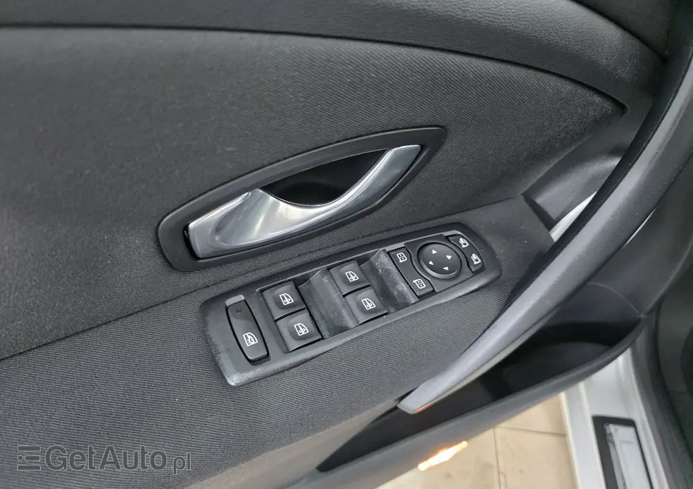 RENAULT Megane 1.6 16V 110 Dynamique