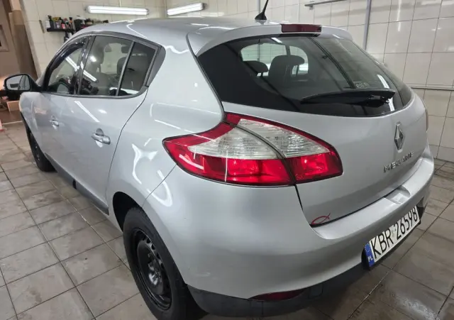 RENAULT Megane 1.6 16V 110 Dynamique