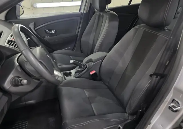 RENAULT Megane 1.6 16V 110 Dynamique
