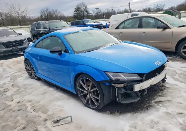 AUDI TT S Coupé 