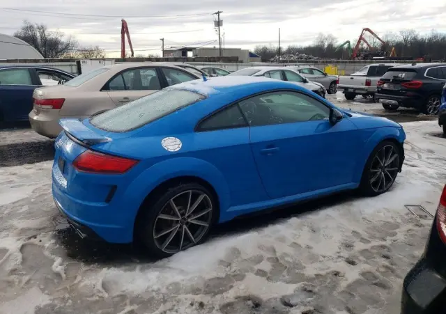 AUDI TT S Coupé 