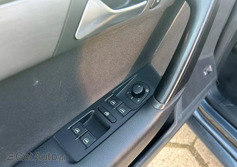 VOLKSWAGEN Passat 1.6 TDI Comfortline