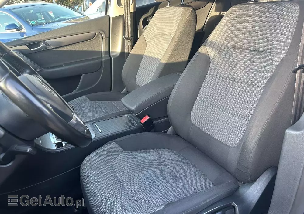 VOLKSWAGEN Passat 1.6 TDI Comfortline