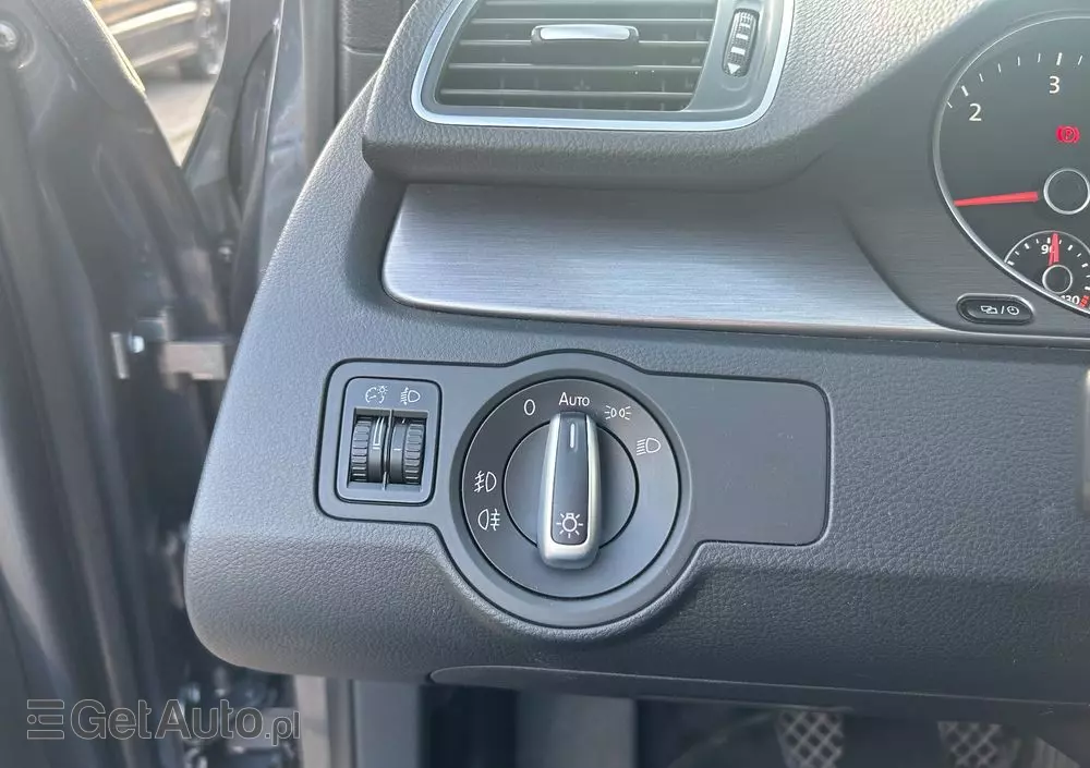 VOLKSWAGEN Passat 1.6 TDI Comfortline