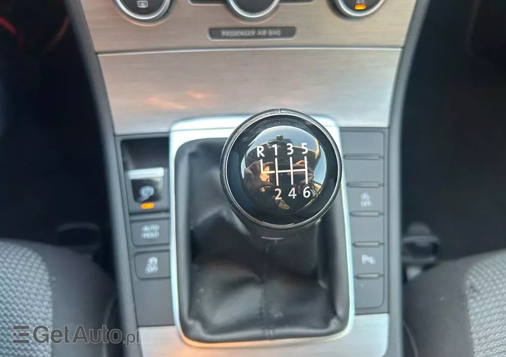VOLKSWAGEN Passat 1.6 TDI Comfortline