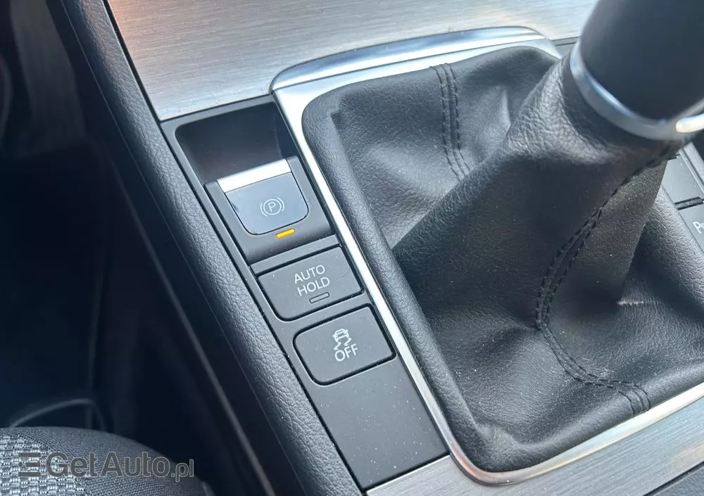 VOLKSWAGEN Passat 1.6 TDI Comfortline