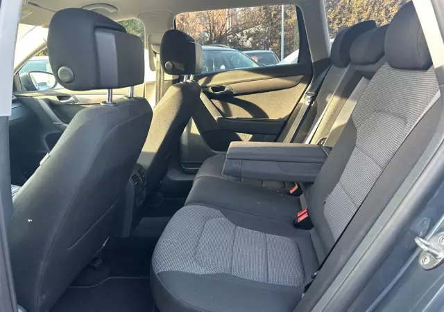 VOLKSWAGEN Passat 1.6 TDI Comfortline