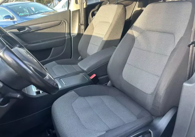 VOLKSWAGEN Passat 1.6 TDI Comfortline