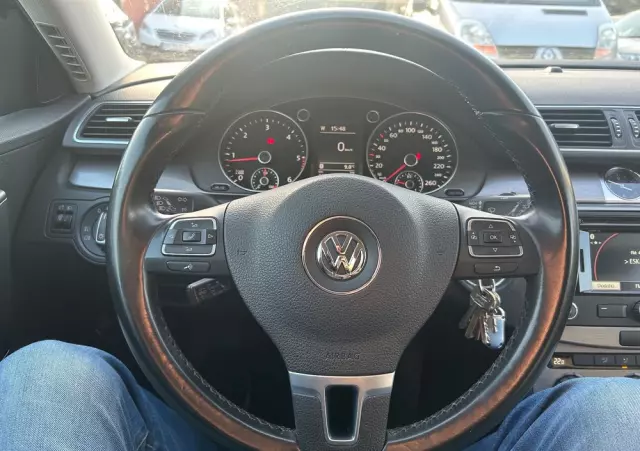 VOLKSWAGEN Passat 1.6 TDI Comfortline