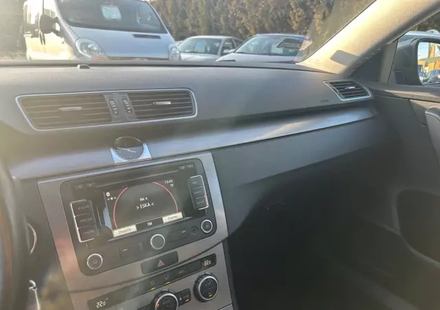 VOLKSWAGEN Passat 1.6 TDI Comfortline