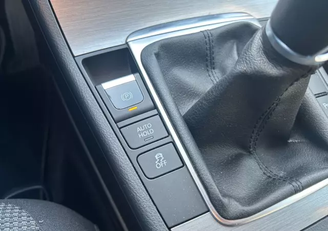 VOLKSWAGEN Passat 1.6 TDI Comfortline