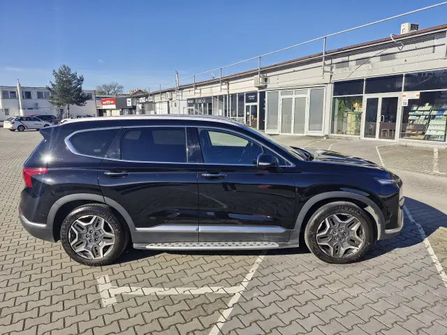 HYUNDAI Santa Fe Platinum 4WD
