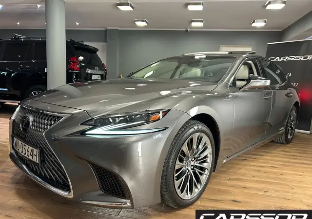 LEXUS LS 500h Omotenashi AWD