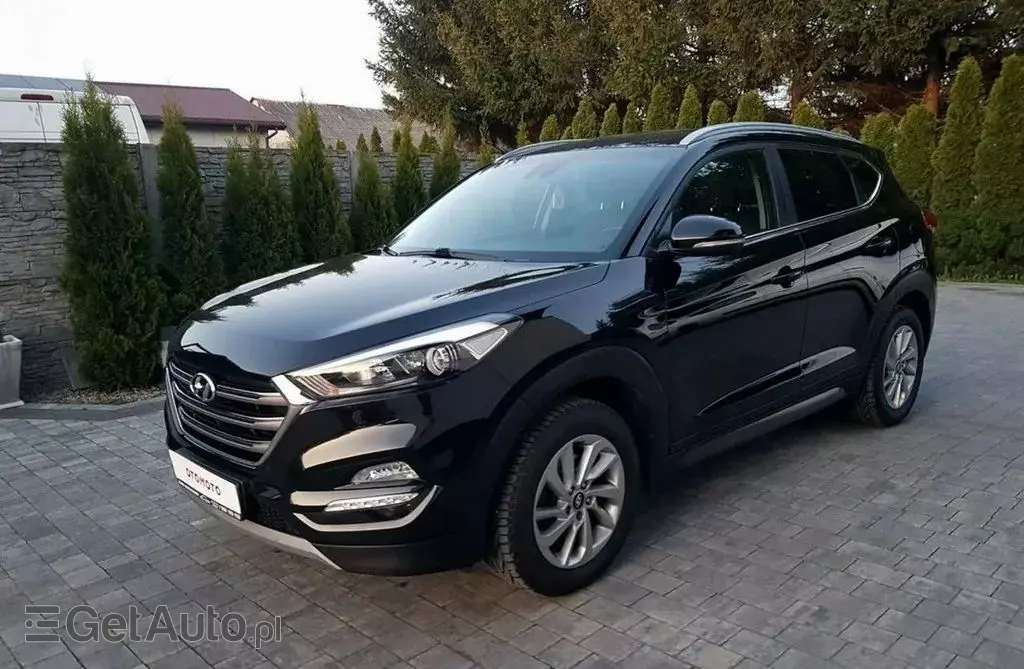 HYUNDAI Tucson 