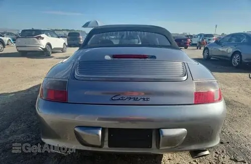 PORSCHE 911 Carrera 