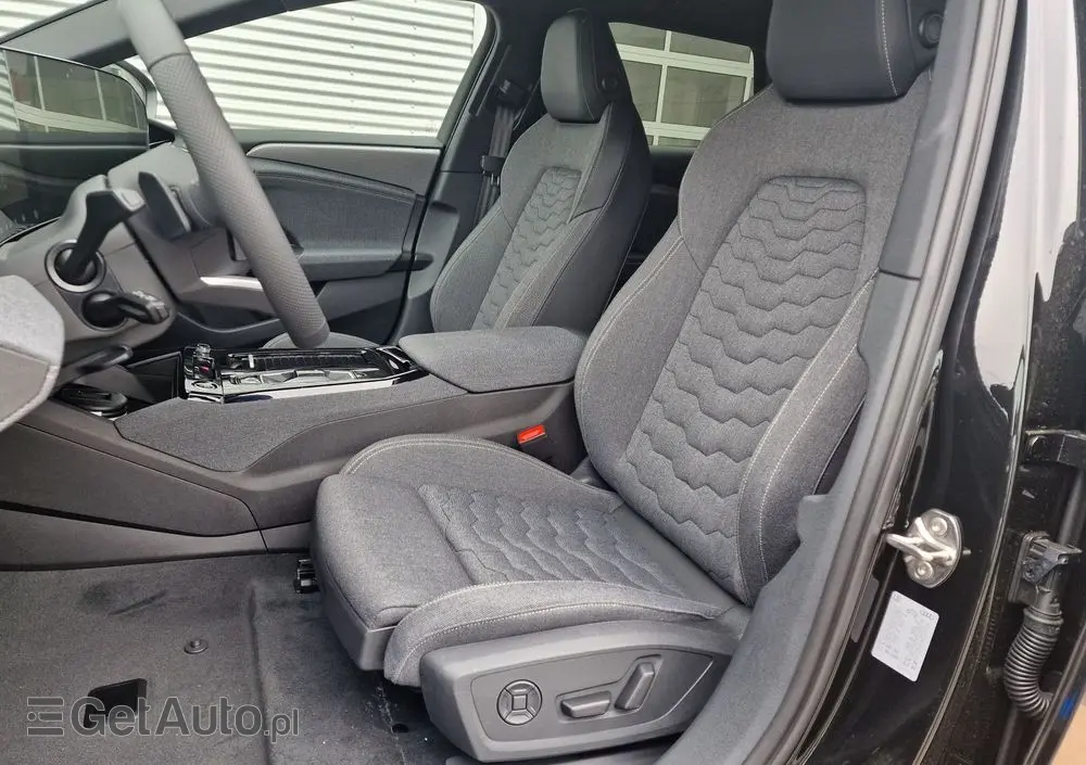 AUDI A6 Sportback e-tron 