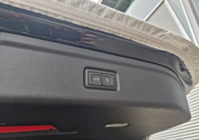 AUDI A6 Sportback e-tron 