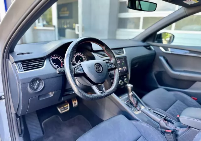 SKODA Octavia 2.0 TDI 4x4 DSG RS
