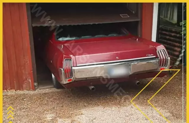 CHRYSLER Town & Country 