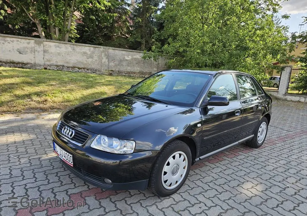AUDI A3 1.6 Ambiente