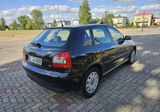 AUDI A3 1.6 Ambiente