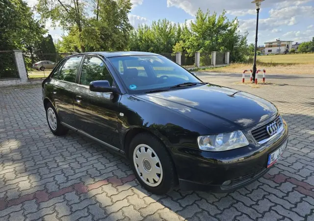 AUDI A3 1.6 Ambiente