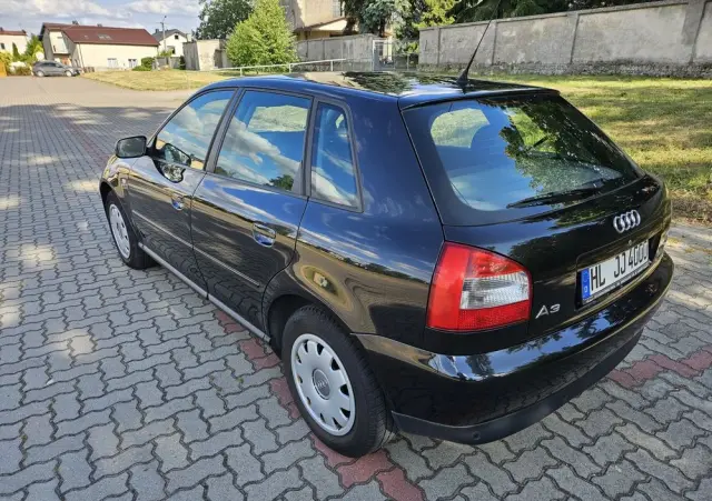 AUDI A3 1.6 Ambiente