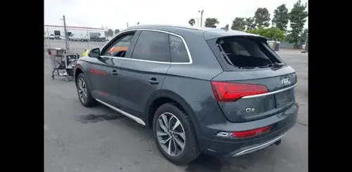 AUDI Q5 