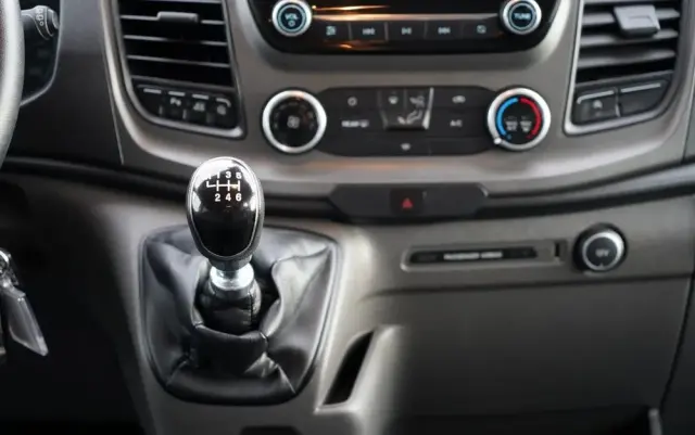 FORD TRANSIT / 9 MIEJSC / 2021 ROK / SPROWADZONY 