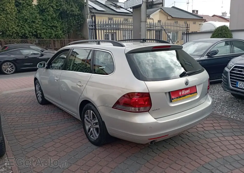 VOLKSWAGEN Golf Variant 1.6 TDI Comfortline
