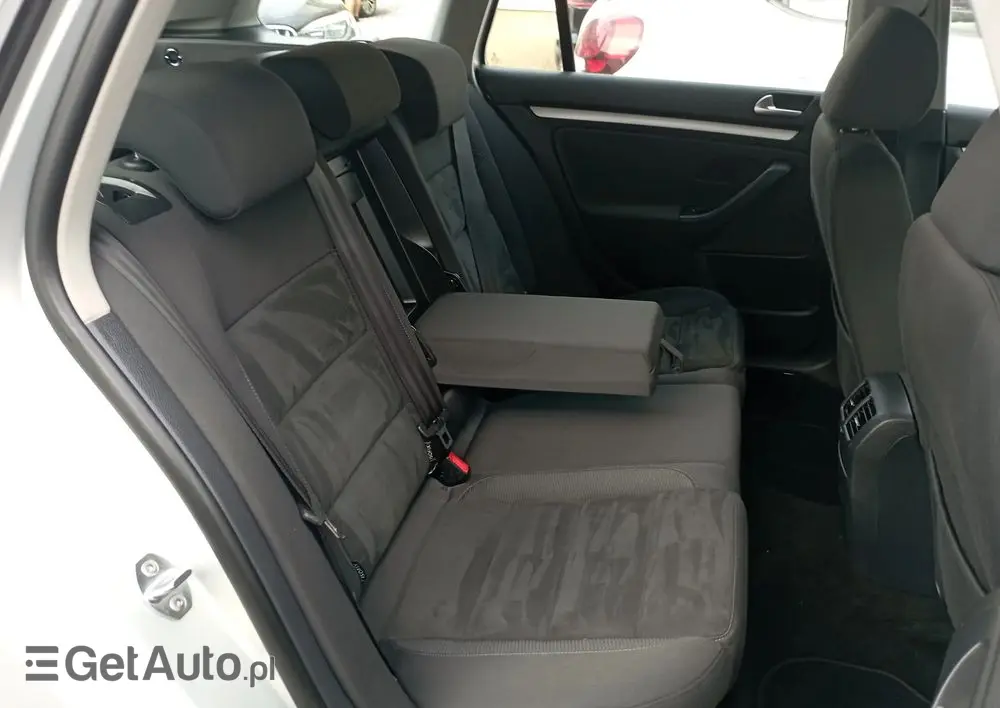 VOLKSWAGEN Golf Variant 1.6 TDI Comfortline