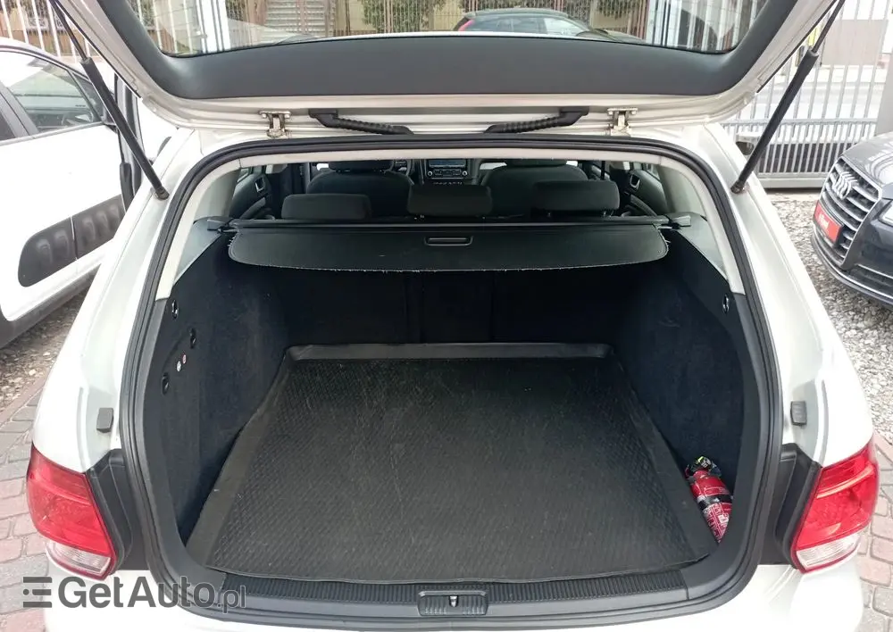 VOLKSWAGEN Golf Variant 1.6 TDI Comfortline