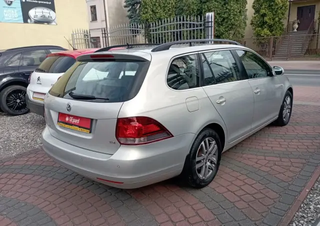 VOLKSWAGEN Golf Variant 1.6 TDI Comfortline